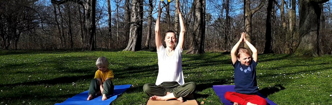 2021 Kinder Oster Yoga 1100x350 1 - Mütterzentrum e.V. Leipzig